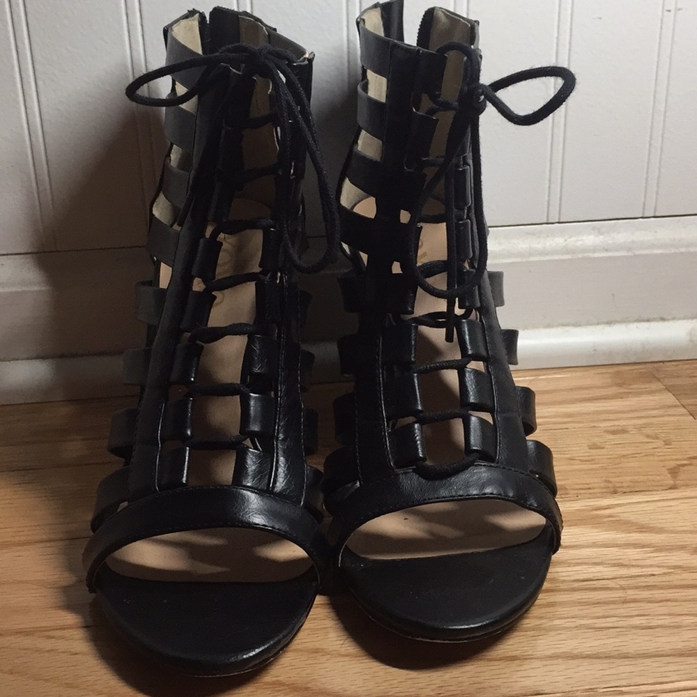 Black heels size 9